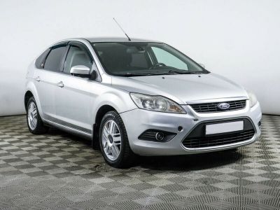 Ford Focus, 1.8 л, МКПП, 2010 фото 4