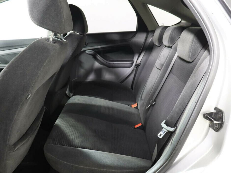 Ford Focus, 1.8 л, МТ, 2010 фото 1