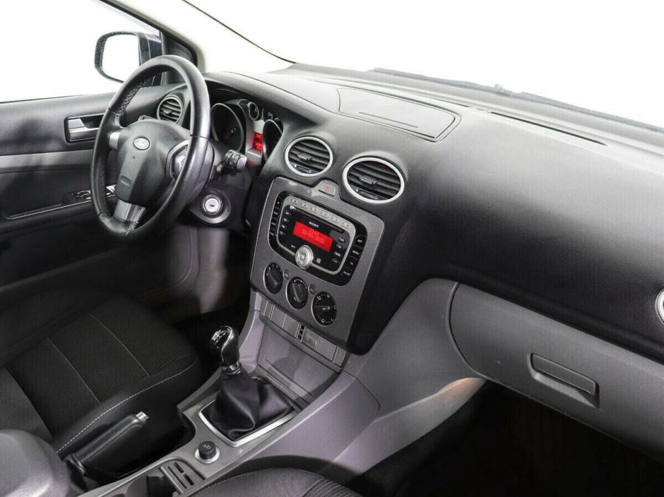 Ford Focus, 1.8 л, МТ, 2011 фото 7