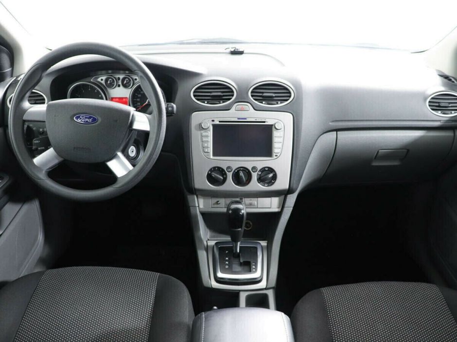 Ford Focus, 2.0 л, АТ, 2011 фото 2