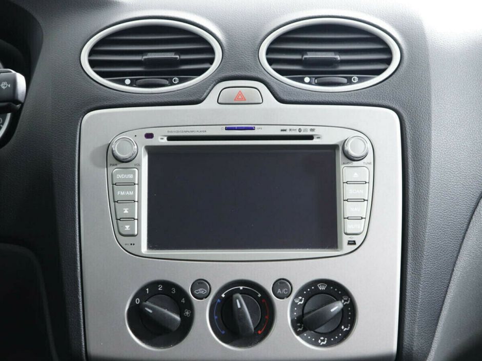 Ford Focus, 2.0 л, АТ, 2011 фото 1