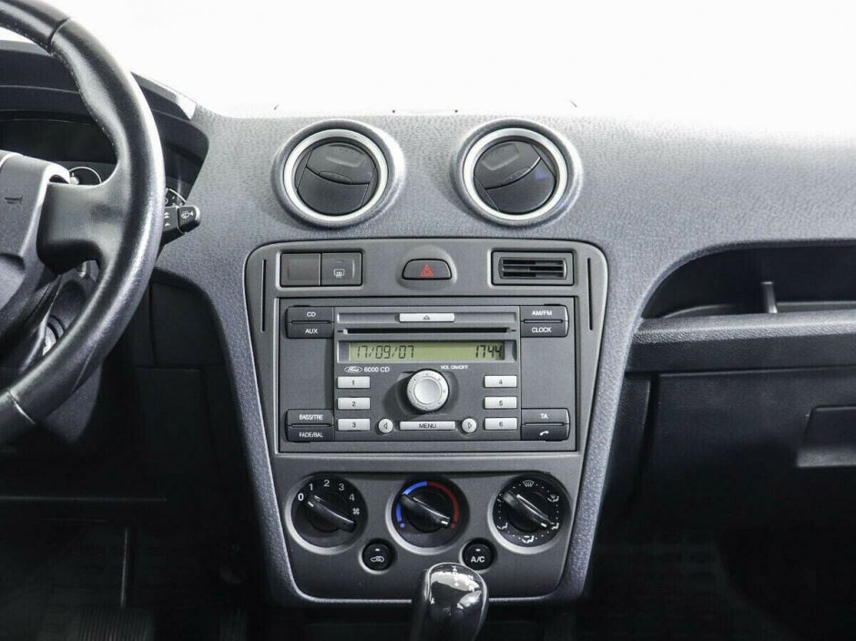 Ford Fusion, 1.4 л, Робот, 2008 фото 1