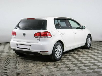 Volkswagen Golf, 1.6 л, МКПП, 2011 фото 4