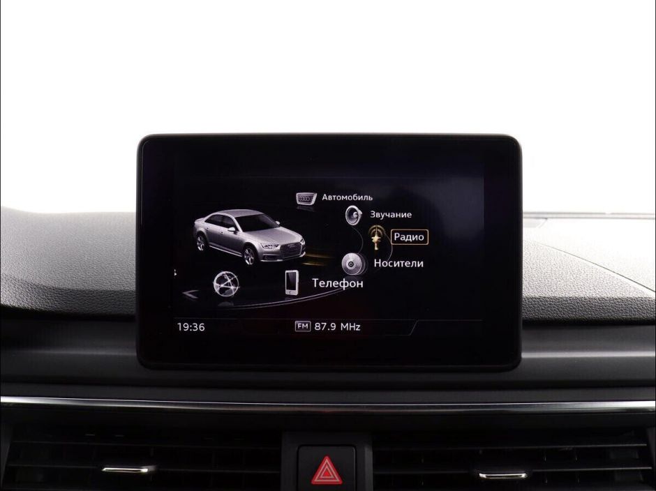 Audi A4, 2.0 л, Робот, 2019 фото 9