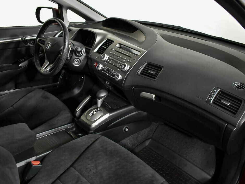 Honda Civic, 1.8 л, АТ, 2011 фото 2
