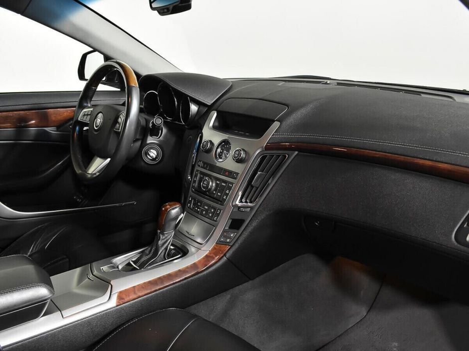 Cadillac CTS, 2.8 л, АТ, 2009 фото 2