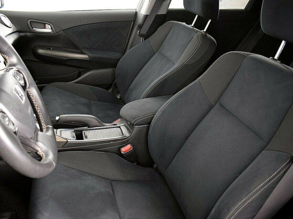 Honda Civic, 1.8 л, АТ, 2014 фото 2