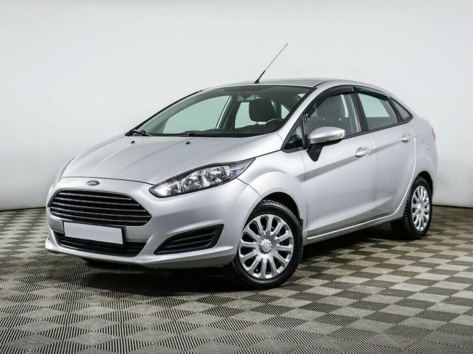 Ford Fiesta, 1.6 л, Робот, 2015 фото 3