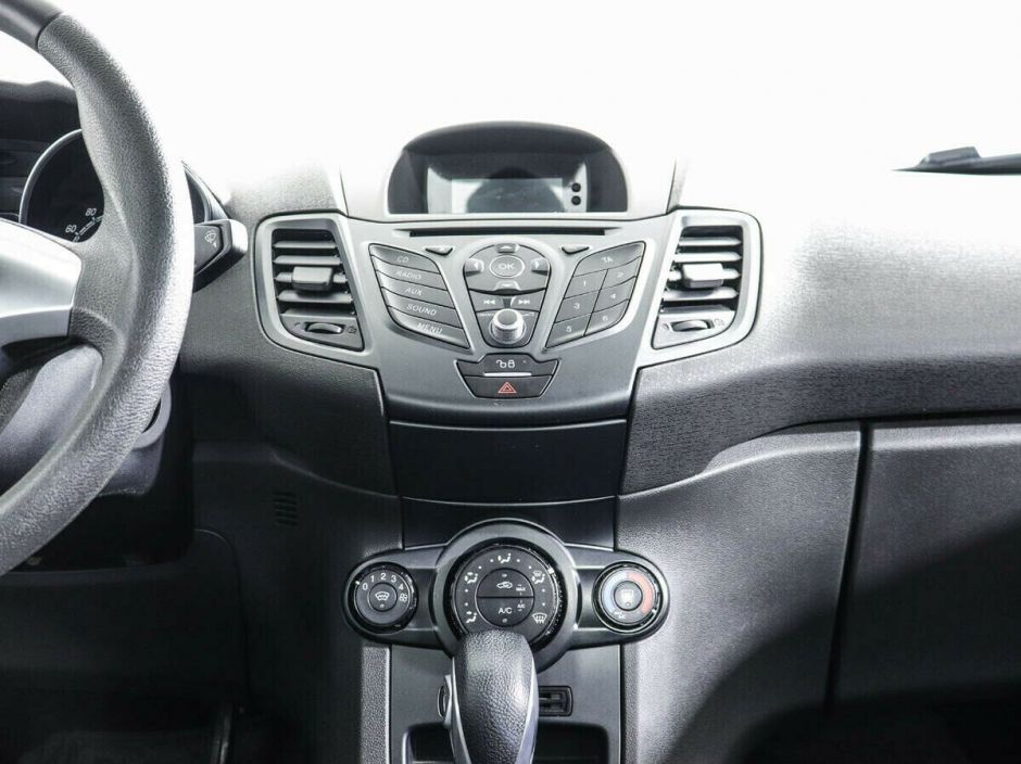 Ford Fiesta, 1.6 л, Робот, 2015 фото 2