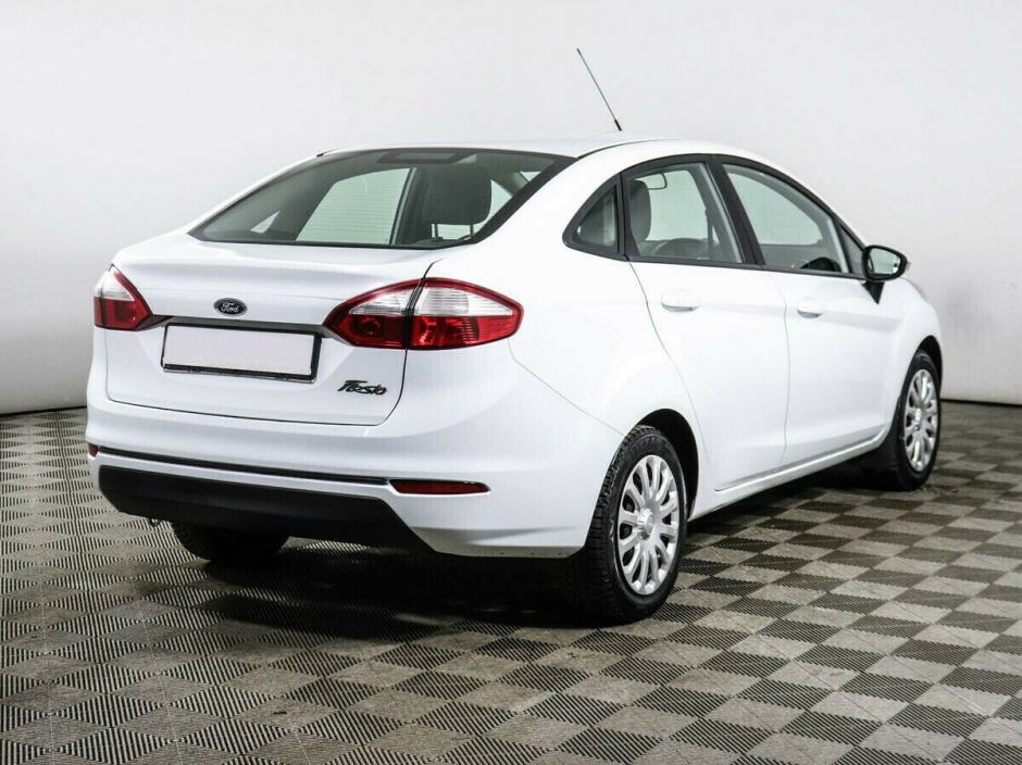 Ford Fiesta, 1.6 л, Робот, 2016 фото 5