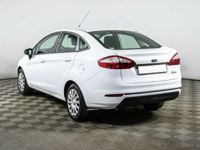 Ford Fiesta, 1.6 л, РКПП, 2016 фото 6