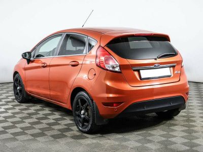 Ford Fiesta, 1.6 л, РКПП, 2015 фото 6