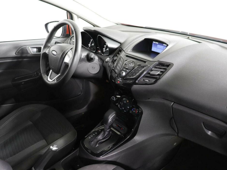 Ford Fiesta, 1.6 л, Робот, 2015 фото 2