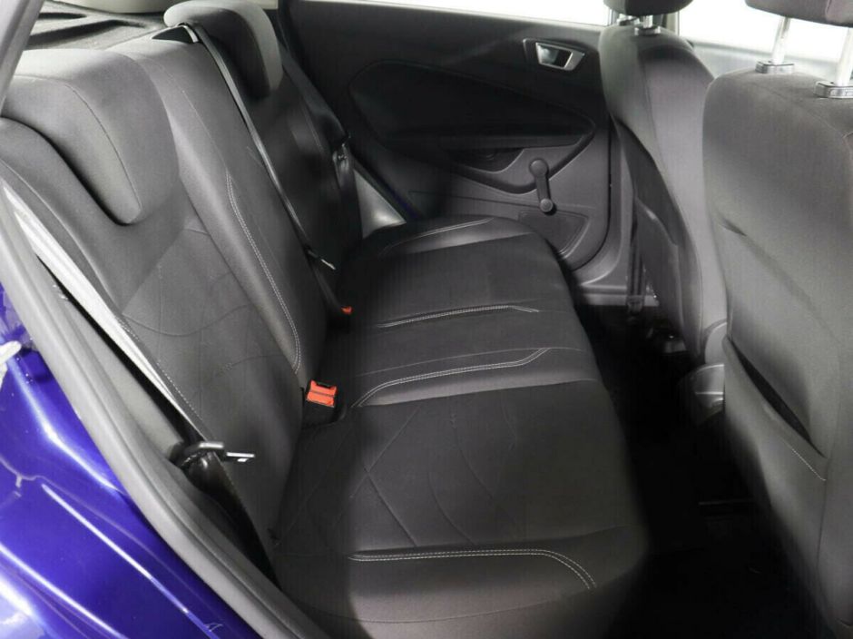 Ford Fiesta, 1.6 л, Робот, 2016 фото 1