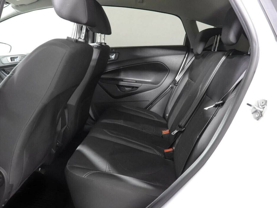 Ford Fiesta, 1.6 л, Робот, 2017 фото 1