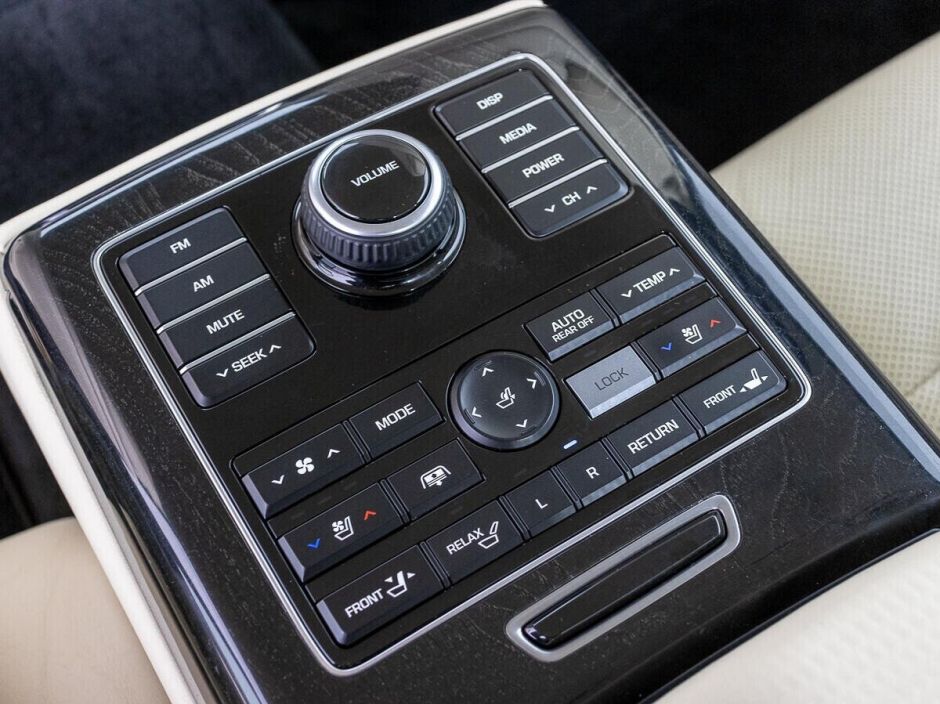 Hyundai Equus, 3.8 л, АТ, 2014 фото 11