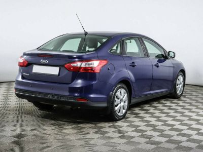 Ford Focus, 1.6 л, РКПП, 2012 фото 5