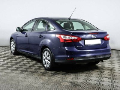 Ford Focus, 1.6 л, РКПП, 2012 фото 6