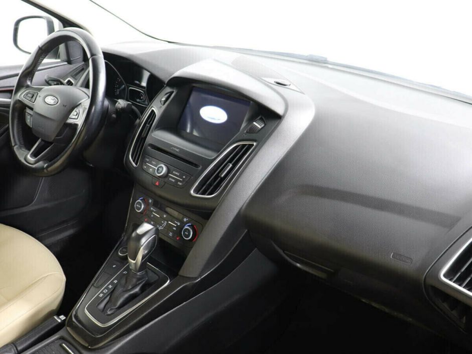 Ford Focus, 1.6 л, Робот, 2016 фото 10