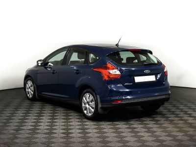 Ford Focus, 1.6 л, РКПП, 2013 фото 6