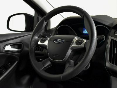 Ford Focus, 1.6 л, РКПП, 2013 фото 8