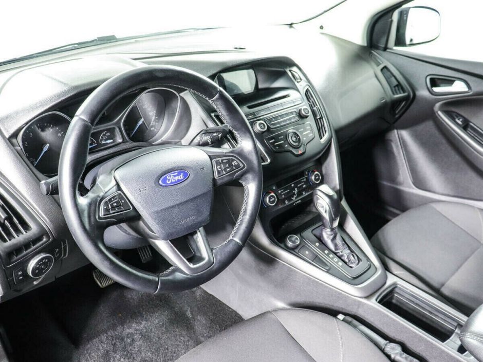 Ford Focus, 1.6 л, Робот, 2017 фото 2