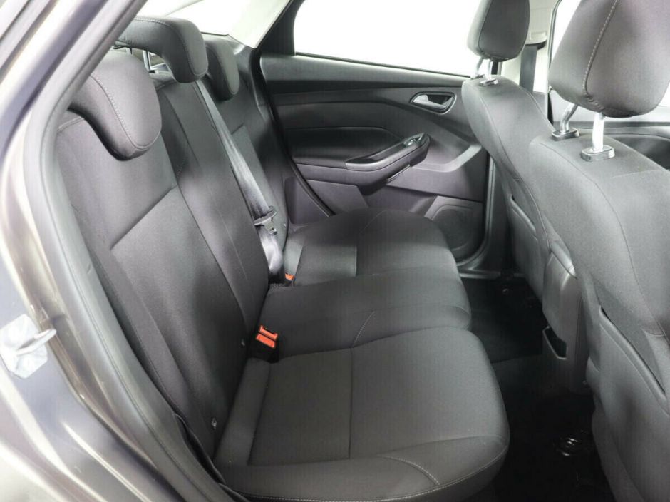 Ford Focus, 1.6 л, Робот, 2018 фото 1