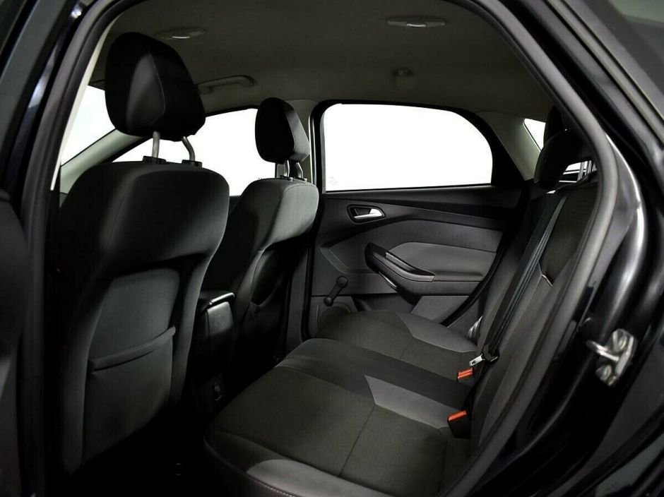 Ford Focus, 1.6 л, Робот, 2013 фото 1