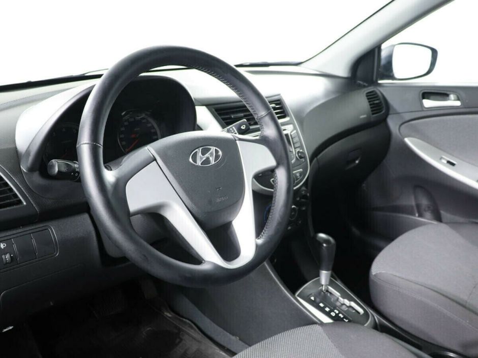 Hyundai Solaris, 1.6 л, АТ, 2013 фото 9