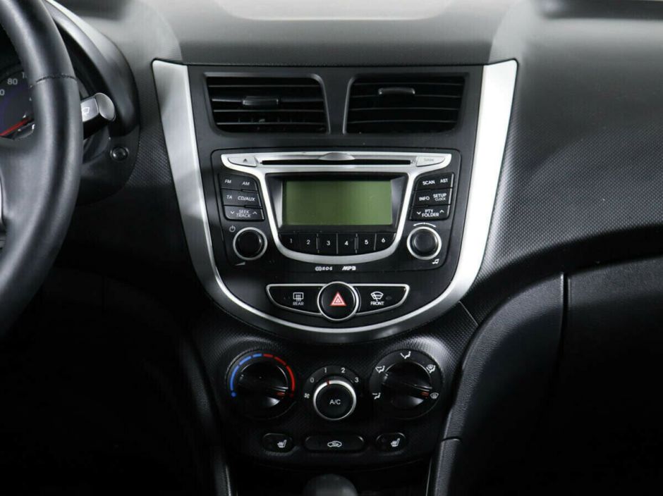 Hyundai Solaris, 1.6 л, АТ, 2013 фото 2