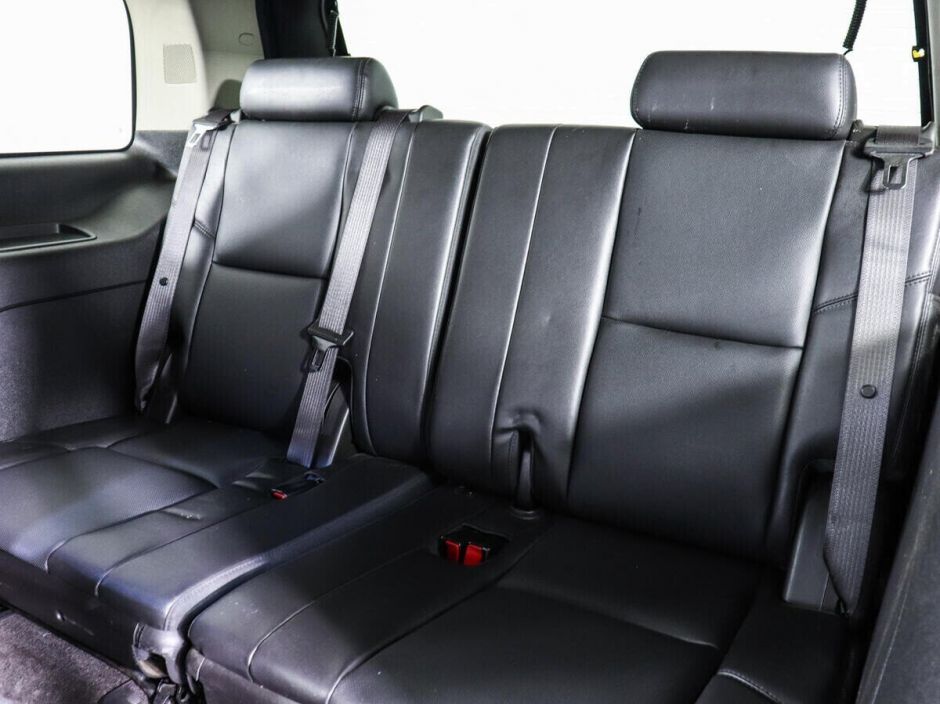 Chevrolet Tahoe, 5.3 л, АТ, 2012 фото 2