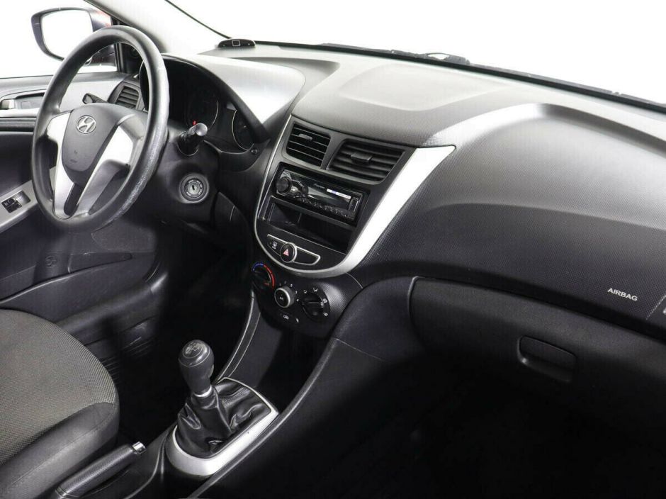 Hyundai Solaris, 1.4 л, МТ, 2013 фото 8