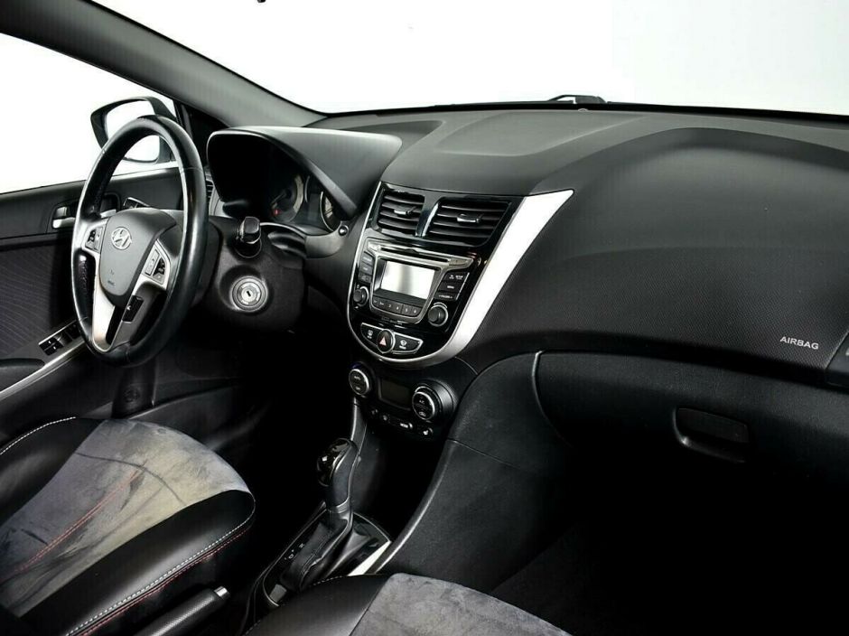 Hyundai Solaris, 1.6 л, АТ, 2016 фото 1