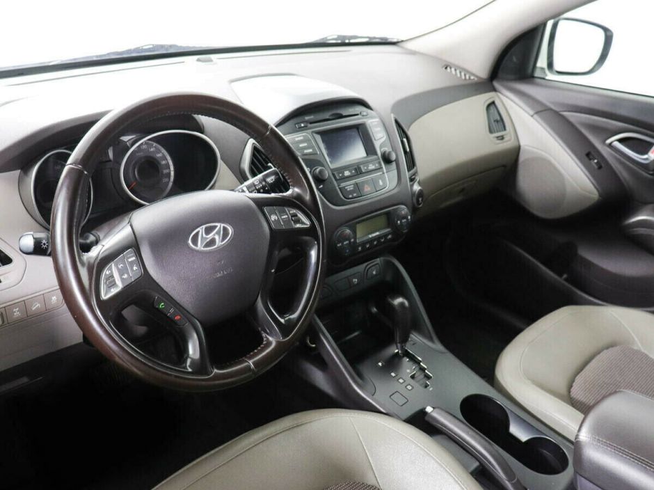 Hyundai ix35, 2.0 л, АТ, 2013 фото 9