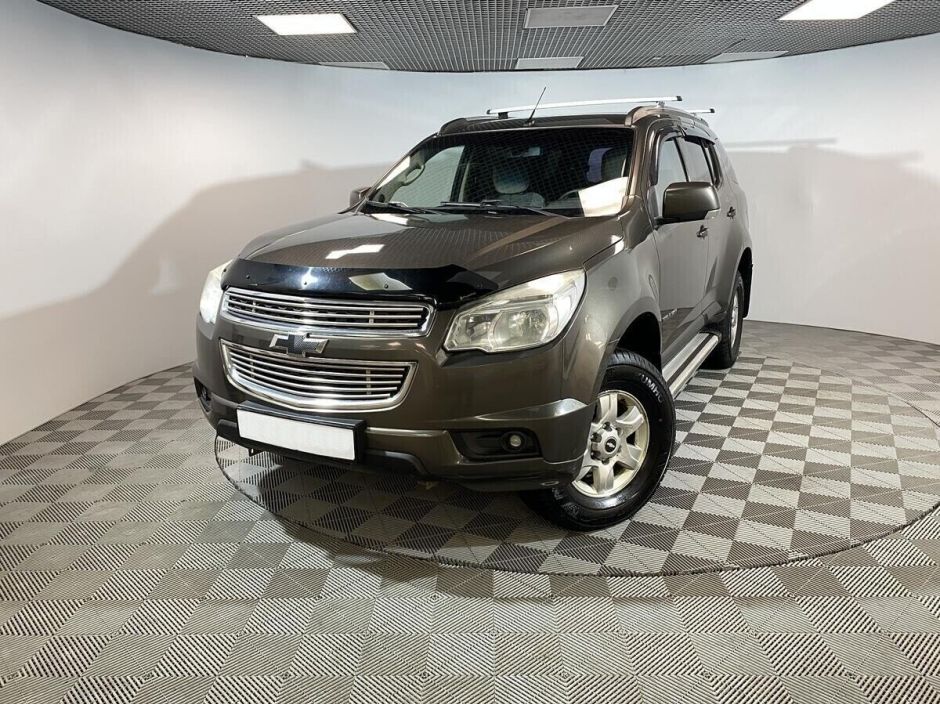 Chevrolet TrailBlazer, 2.8 л, АТ, 2015 фото 3