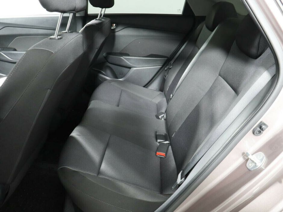 Hyundai Solaris, 1.6 л, АТ, 2019 фото 8