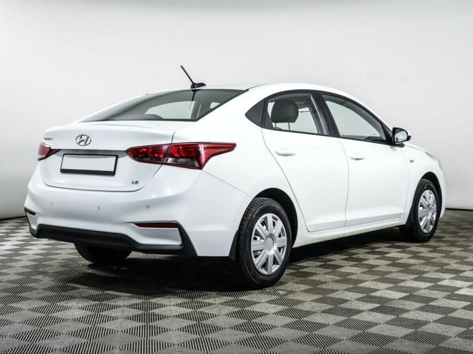 Hyundai Solaris, 1.6 л, МТ, 2018 фото 4