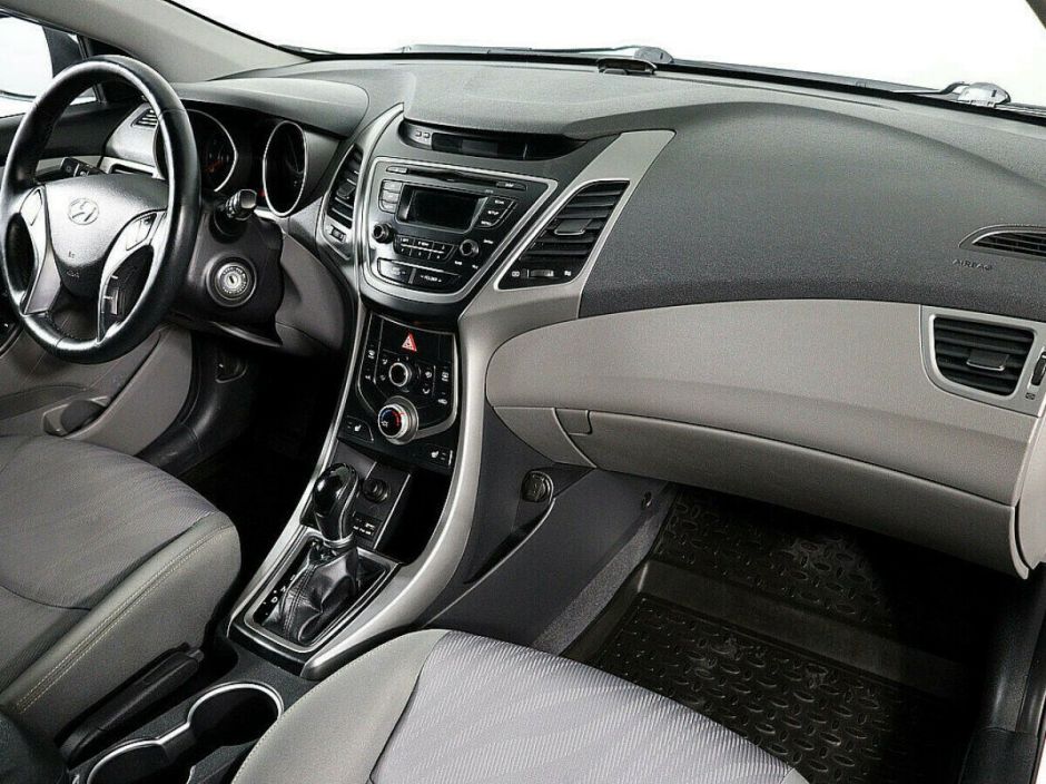 Hyundai Elantra, 1.6 л, АТ, 2014 фото 9