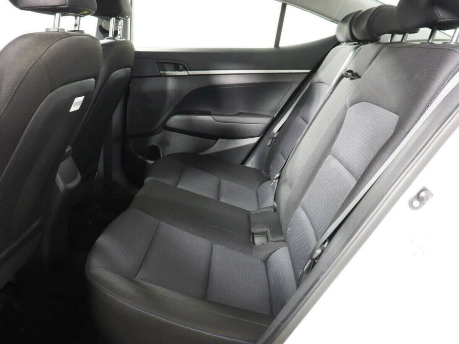 Hyundai Elantra, 1.6 л, МТ, 2016 фото 8