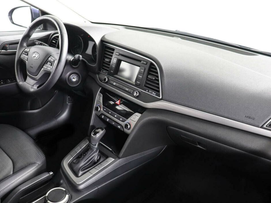 Hyundai Elantra, 2.0 л, АТ, 2016 фото 2