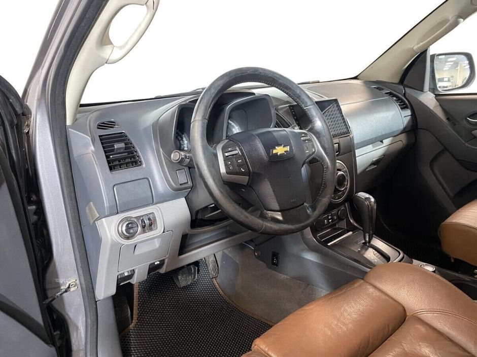 Chevrolet TrailBlazer, 2.8 л, АТ, 2015 фото 8