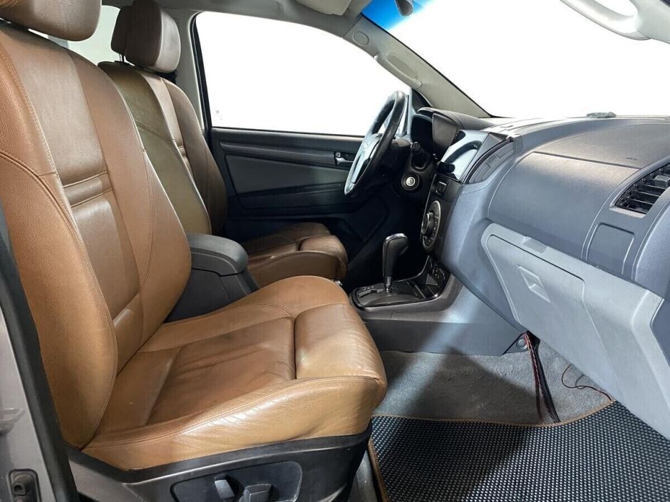 Chevrolet TrailBlazer, 2.8 л, АТ, 2015 фото 2