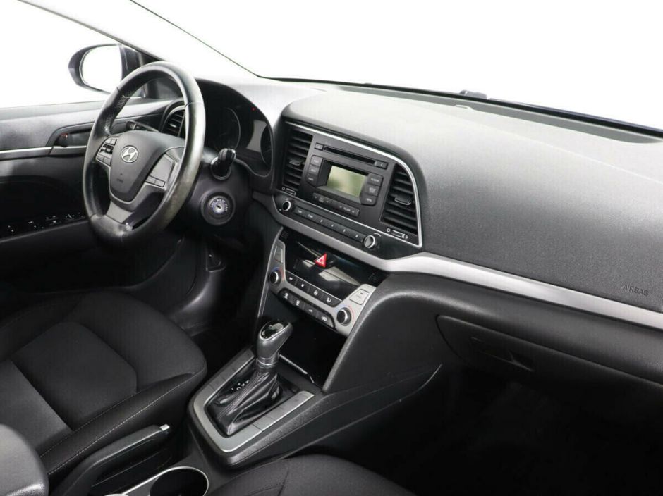 Hyundai Elantra, 2.0 л, АТ, 2017 фото 1