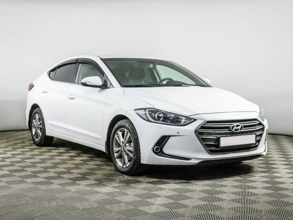 Hyundai Elantra, 2.0 л, АТ, 2018 фото 5