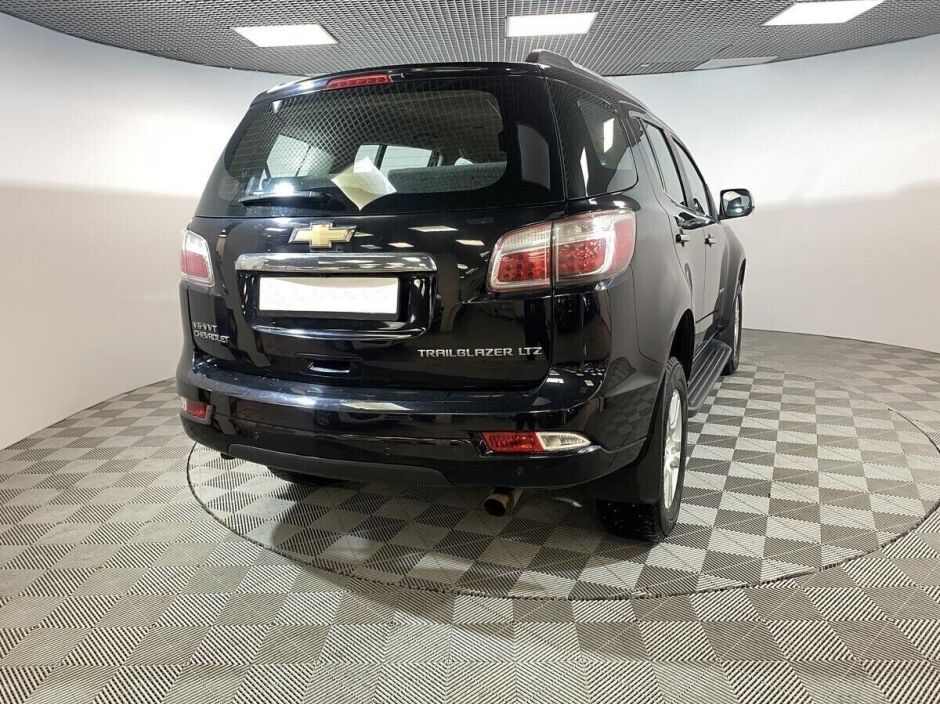 Chevrolet TrailBlazer, 2.8 л, АТ, 2014 фото 4