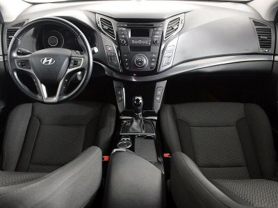 Hyundai i40, 2.0 л, АКПП, 2016 фото 1