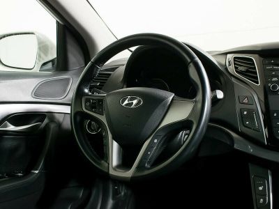 Hyundai i40, 2.0 л, АКПП, 2017 фото 2