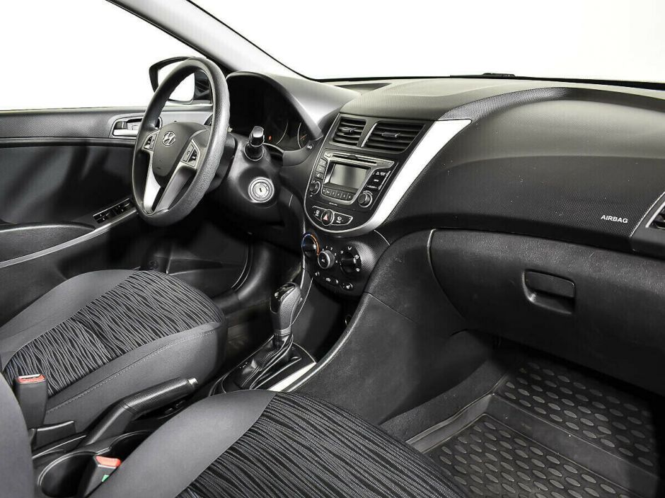 Hyundai Solaris, 1.6 л, АТ, 2015 фото 10