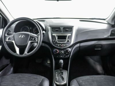 Hyundai Solaris, 1.4 л, АКПП, 2015 фото 8