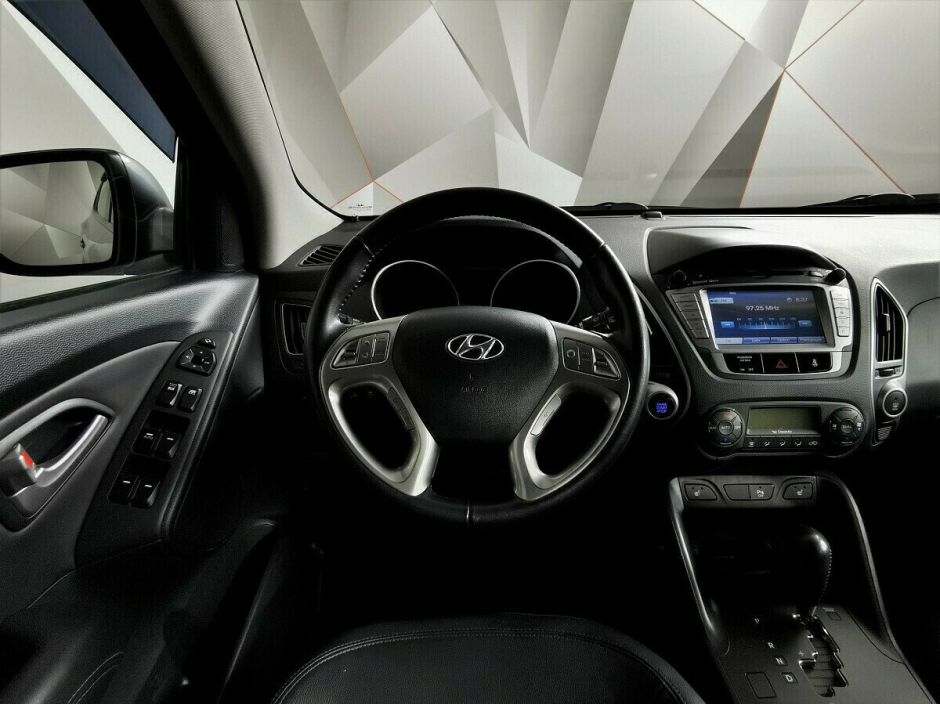 Hyundai ix35, 2.0 л, АТ, 2012 фото 2